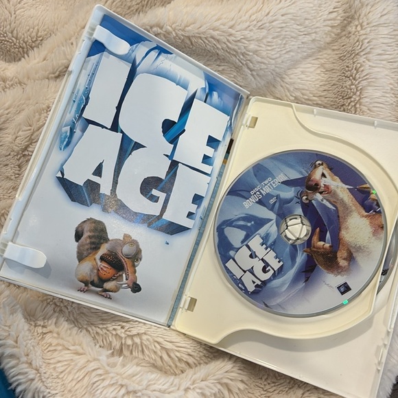 Ice age 2-disk special edition DVDs - Picture 3 of 6